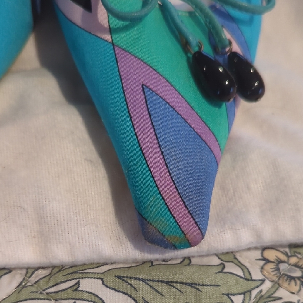 Emilio Pucci Silk Blue and Green Patterned Mules - Picture 9 of 10
